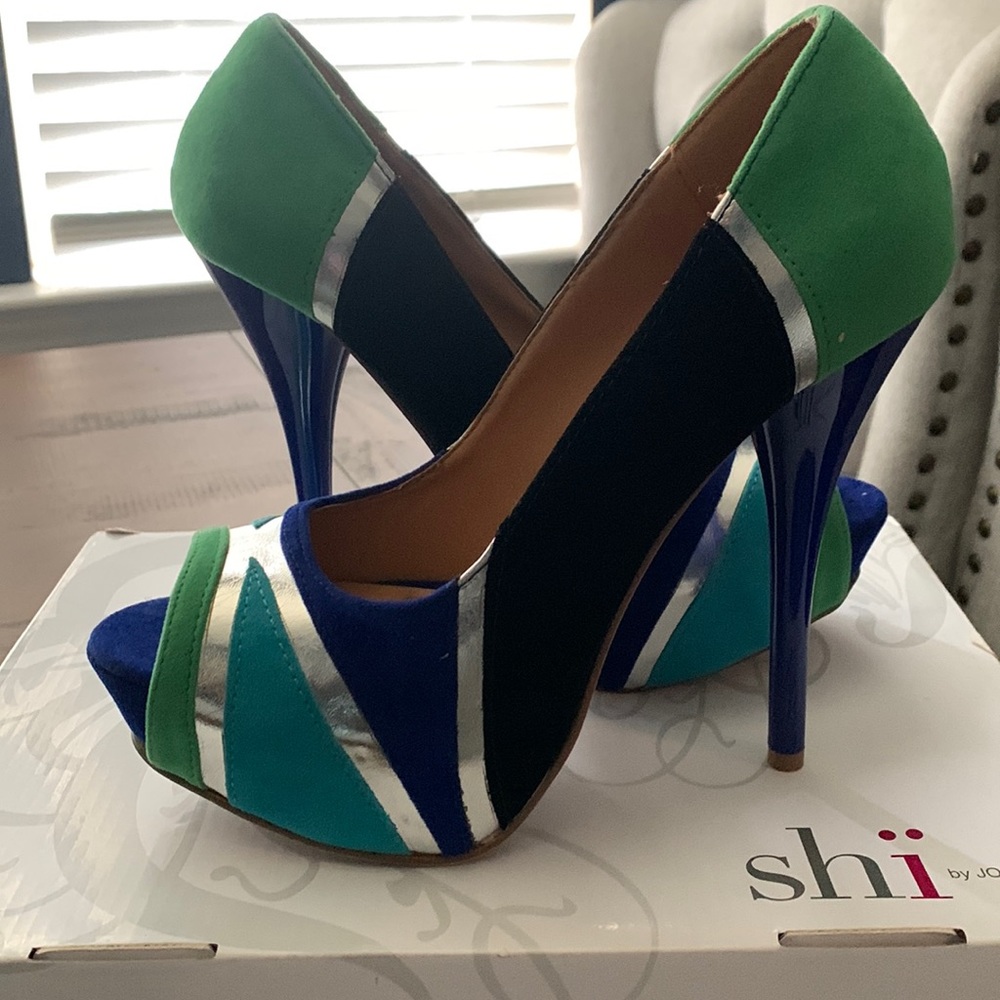 Size 7 1/2 stilettos. Shi by journeys